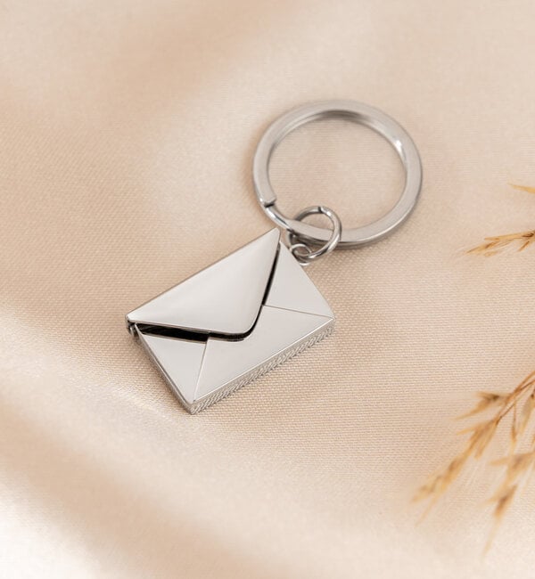 KAYA sieraden Black Friday Keychain 'Letter' with engraving - Copy