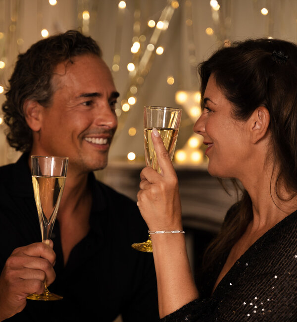 KAYA sieraden Christmas Link Bracelet with Name 'Closed Forever' | Choose your Charms