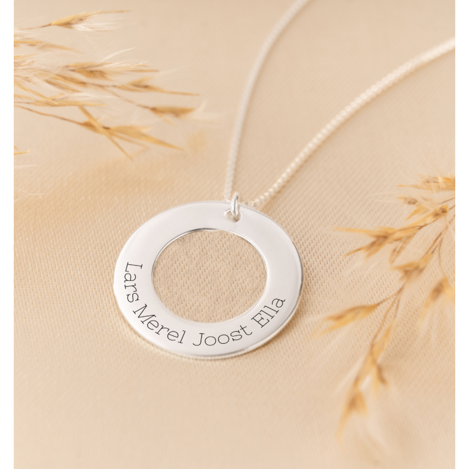 Modern Family Circle Necklace - Etsy