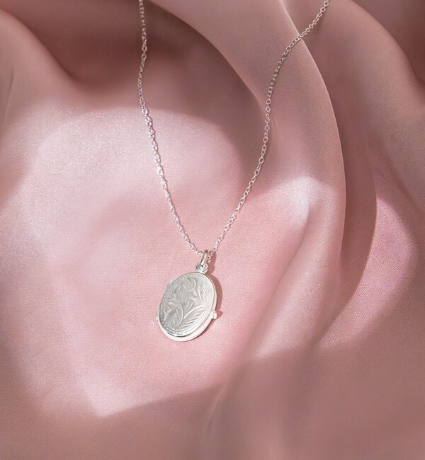 Gegraveerde sieraden Valentine's Day Necklace with Photo 'Vintage' Oval Locket