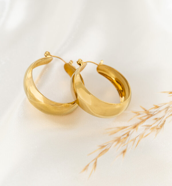 KAYA sieraden Statement hoop earrings ‘Miss Independent’ | Stainless Steel