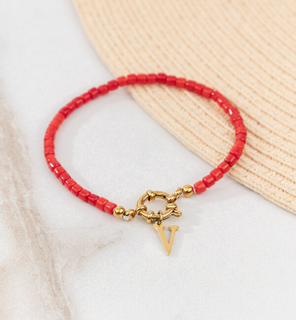 KAYA sieraden Red Coral Bracelet with Letter 'Nova Perola' | Stainless steel