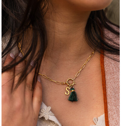 KAYA sieraden Link Necklace with Letter Green 'Festival Pearl'