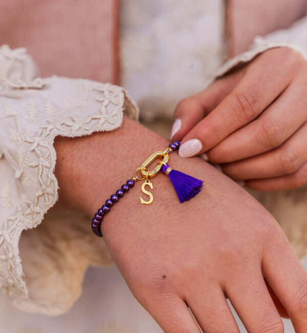 KAYA sieraden Paarse Glasparel Armband met Letter ‘Festival Pearl’ | Stainless Steel