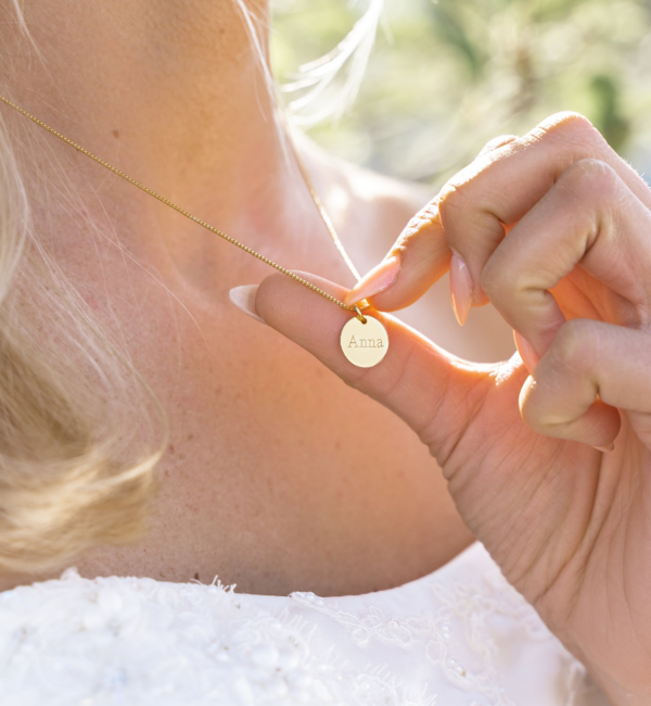 KAYA sieraden Bridal necklace with name engraving ‘Choose your charm’