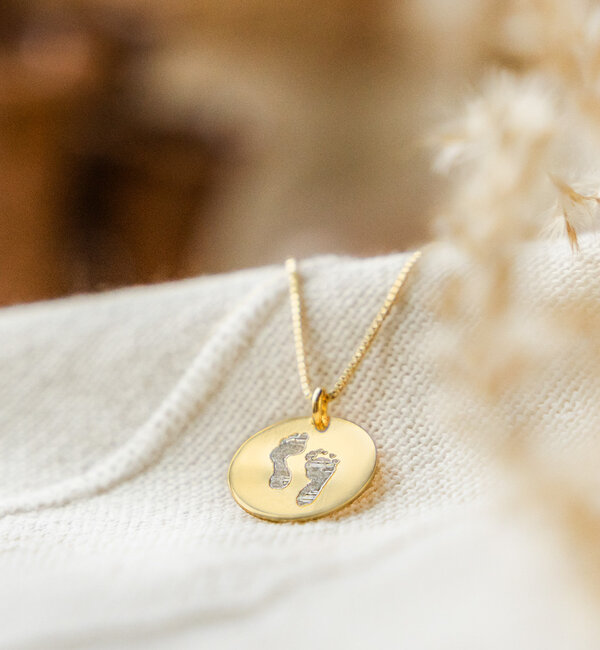 Gegraveerde sieraden Necklace with 2 Footprints