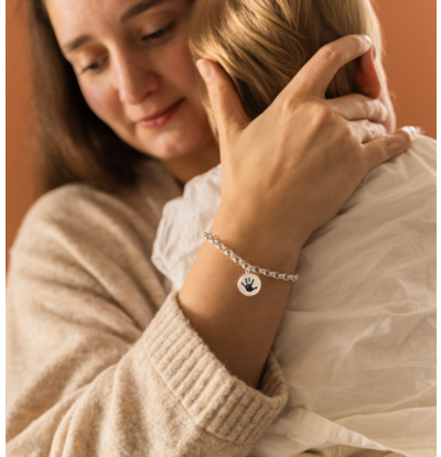 Gegraveerde sieraden Bracelet with handprint – Black