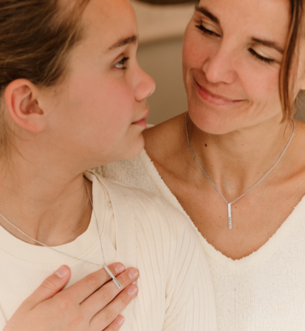 KAYA sieraden Mother Daughter necklace ‘Elegant Bar’
