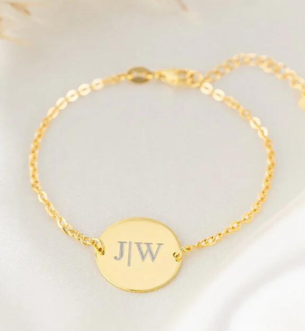KAYA sieraden Elegant Disc Bracelet with Initials