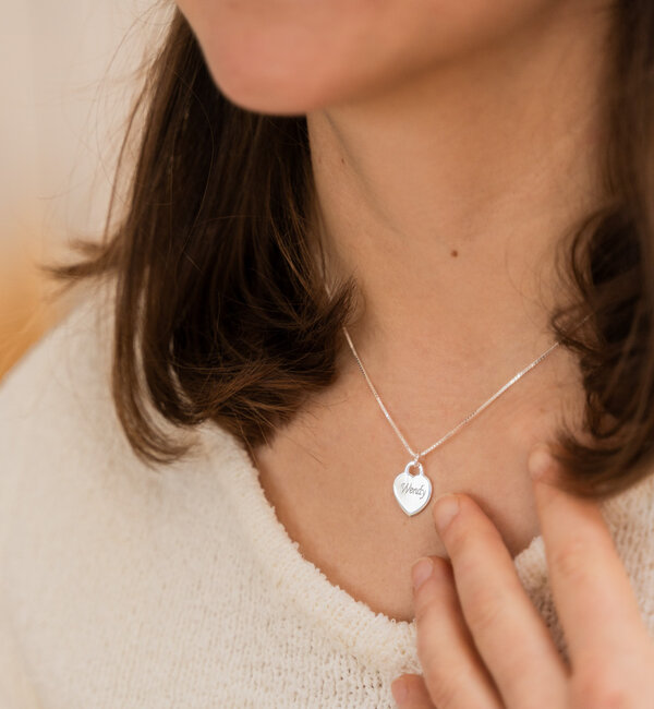 KAYA sieraden Bridal necklace with name engraving ‘Choose your charm’