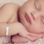 KAYA sieraden Baby bracelet 'Classic Bar' with heart charm
