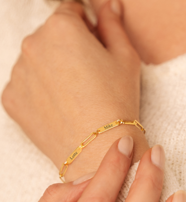 KAYA sieraden Personalized Link Bracelet with Name 'Closed Forever' | Compose yourself