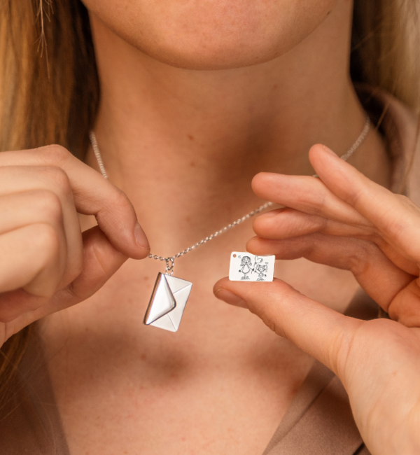 KAYA sieraden Necklace with Children's Drawing 'Letter' | Stainless steel