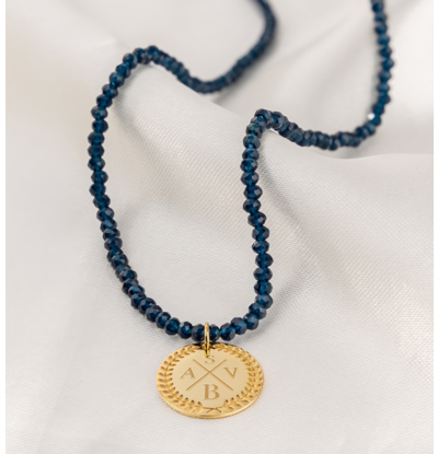 KAYA sieraden Beaded letter necklace Coin | with engraving