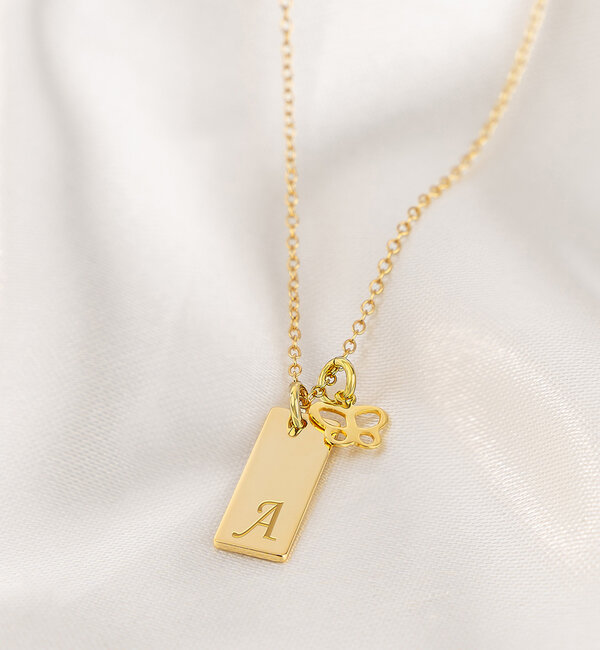 KAYA sieraden Necklace with Name 'Medium Flat Bar'