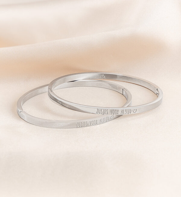 KAYA sieraden 2 Cuff Bracelets ‘Choose your text’