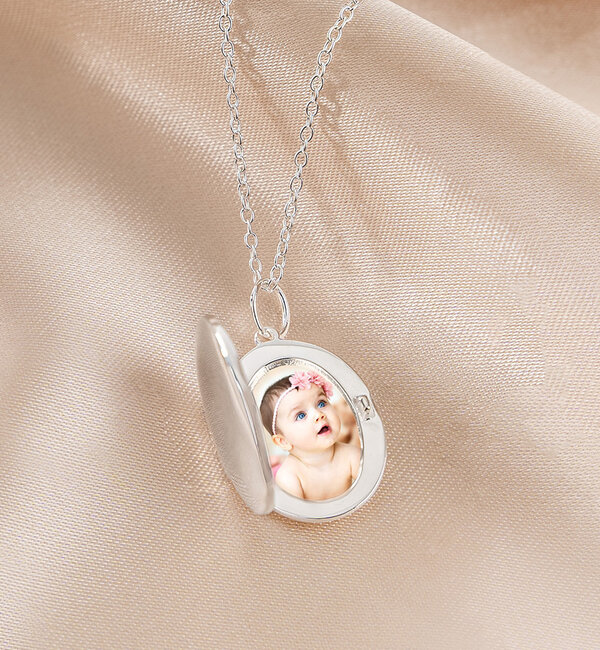 Gegraveerde sieraden Necklace with Photo ‘Oval Locket’