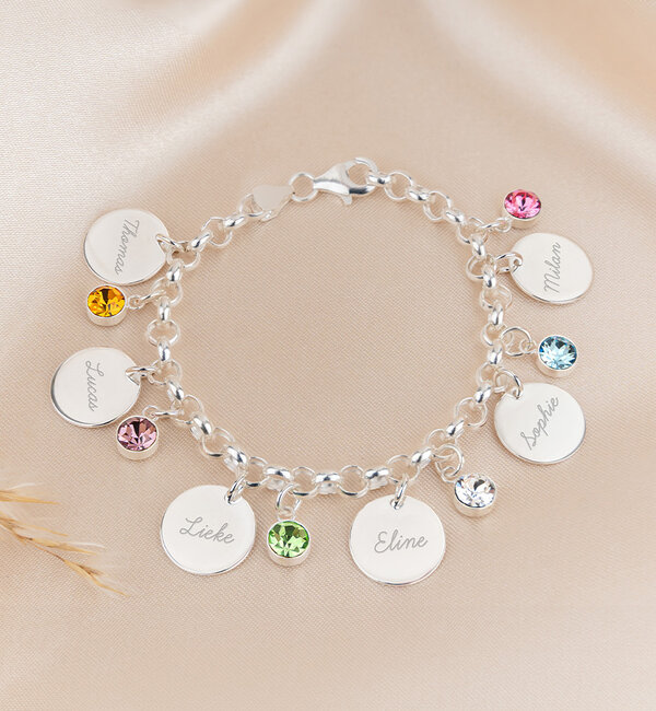 KAYA sieraden charm bracelet including 4 name charms and birthstones