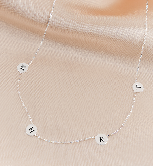 KAYA sieraden Necklace ‘4 Little Discs’ with initials
