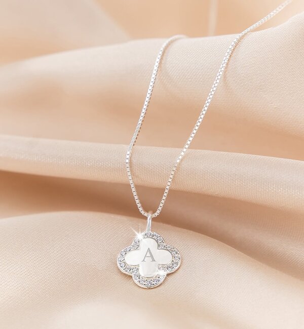 KAYA sieraden Pavé Klaver Kinderketting met Letters I Zirkonia Kristallen