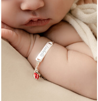 KAYA sieraden Baby bracelet 'Classic Bar' with Ladybug