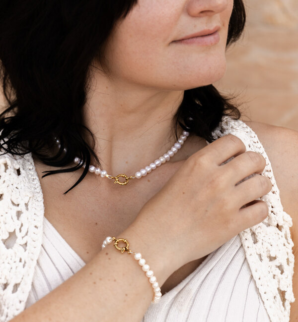 KAYA sieraden Pearl Bracelet with Large Clasp | Stainless Steel