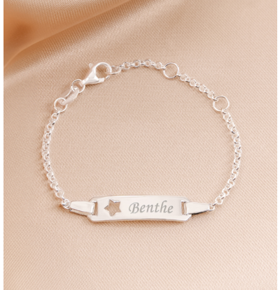 KAYA sieraden Baby bracelet with name 'Classic Bar' | Star