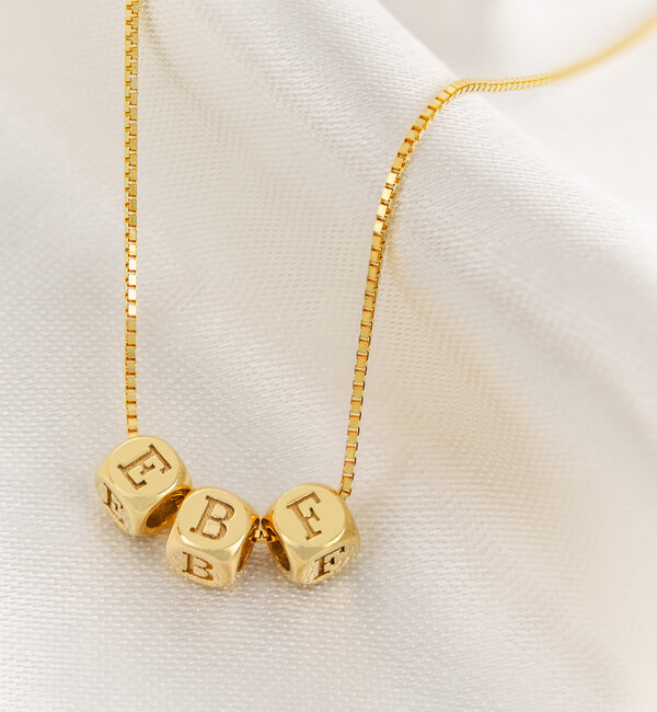 KAYA sieraden Ketting met Letter 'Cubes' | 3 Initialen