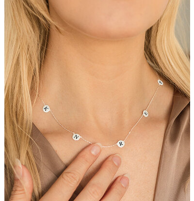 KAYA sieraden Necklace '5 Little Discs' with Initials