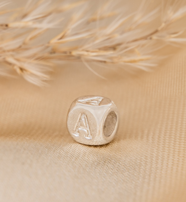 KAYA sieraden Loose letter charm 'Cubes'