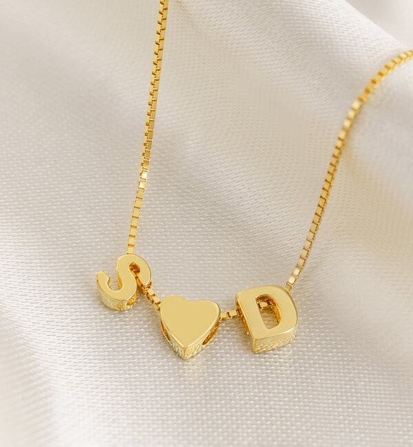 KAYA sieraden Letter necklace ‘Big Initial’ 3 letters