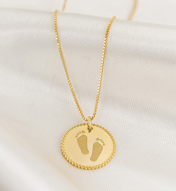 Gegraveerde sieraden Necklace with 2 footprints ‘Beaded’