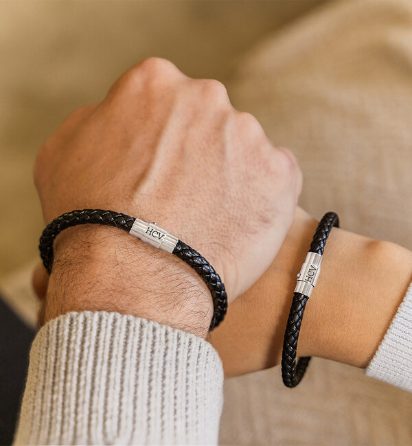 KAYA sieraden Leren Vader en Zoon Armbanden met Initialen | Zwart
