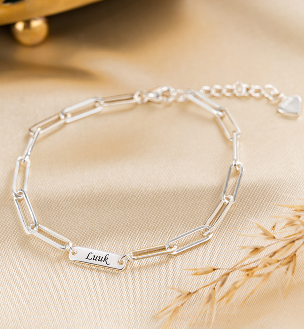 KAYA sieraden Link bracelet with 1 name 'Closed Forever'