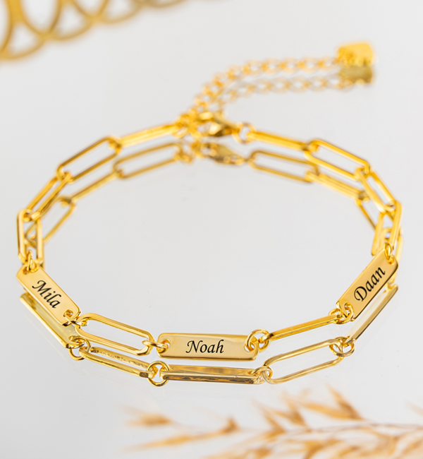 KAYA sieraden Personalized Chain Bracelet with Name ‘Closed Forever’ | Choose your names