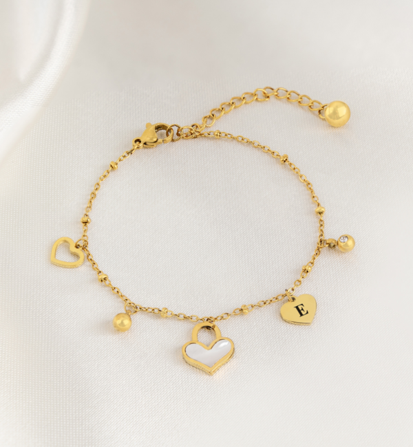 KAYA sieraden Charm bracelet with initial engraving