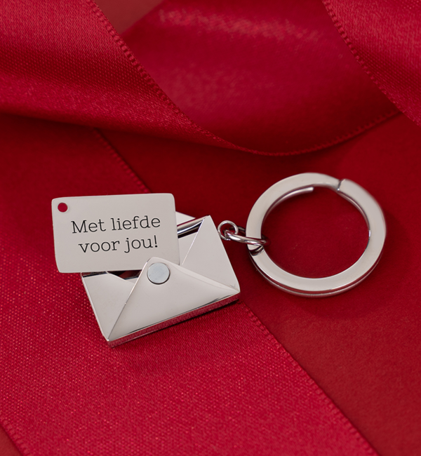 KAYA sieraden Kerst Sleutelhanger 'Brief' met gravure