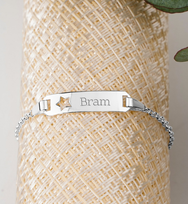 KAYA sieraden Personalized Bracelet 'Classic Bar' with Star - Copy