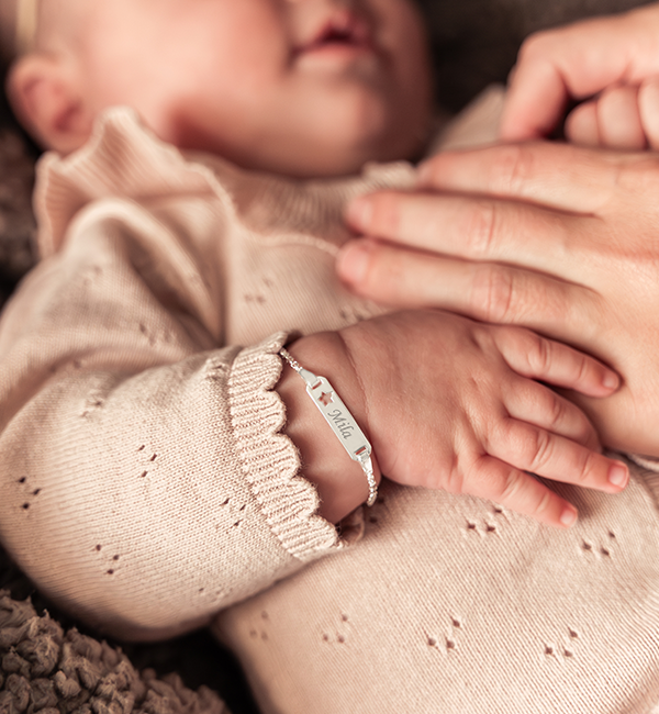 KAYA sieraden Baby gift with name | Baby bracelet with engraving