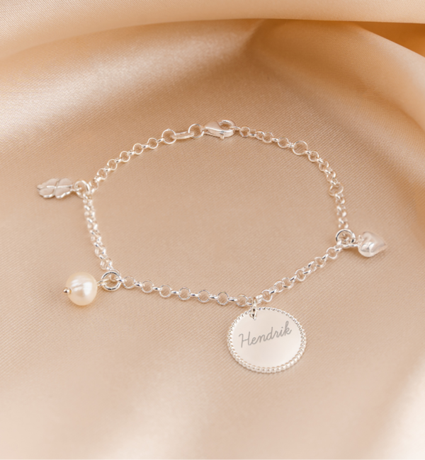 KAYA sieraden Personalized Charm Bracelet 'Beaded' Fine Jasseron | | Hand Engraved