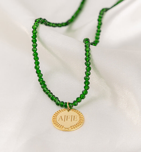 KAYA sieraden Beaded letter necklace Coin | with engraving