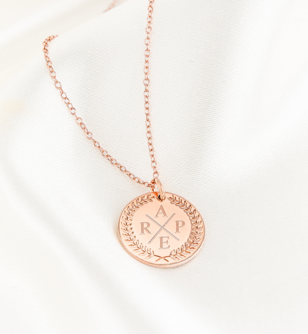 KAYA sieraden Personalized necklace with initials ‘Olivia’