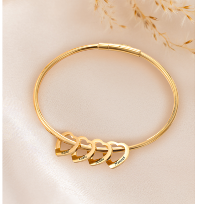 KAYA sieraden Bedelarmband met 4 Hartjes I Personaliseer