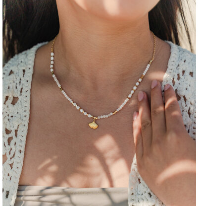 KAYA sieraden Powder pink necklace with shell