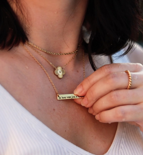 KAYA sieraden Sisters Necklace Set for 2 with Name Classic Bar | Stainless Steel