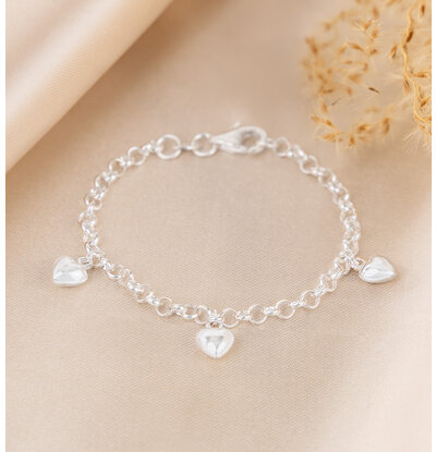 KAYA sieraden Bedelarmband 3 hartjes