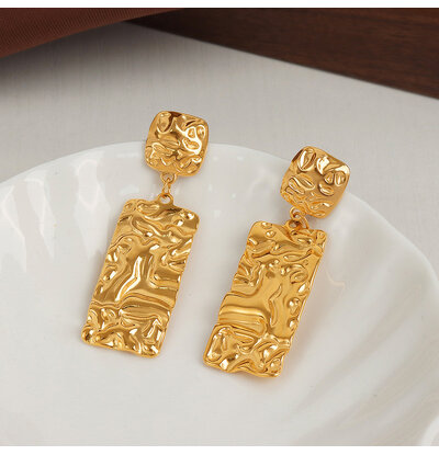 KAYA sieraden BLACK FRIDAY Statement Oorhangers met structuur I Hammered