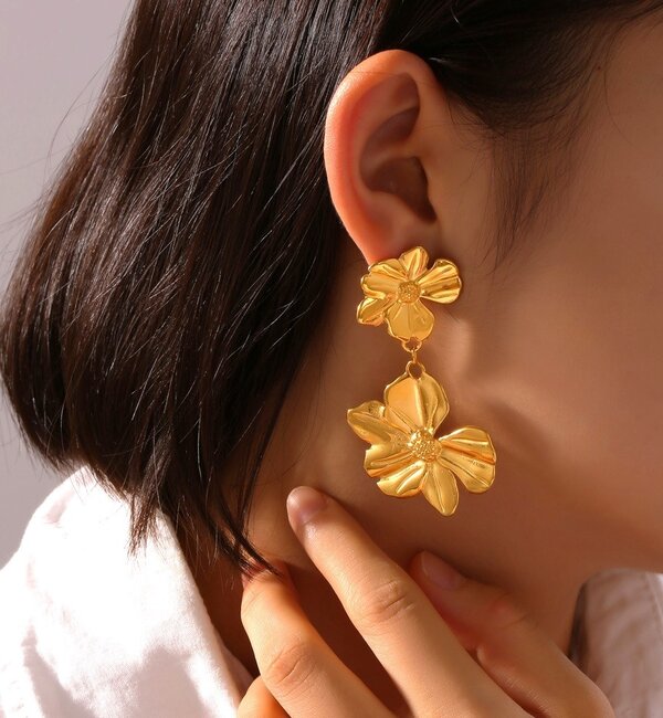 KAYA sieraden Statement drop earrings with 2 flowers | Stainless Steel Gold