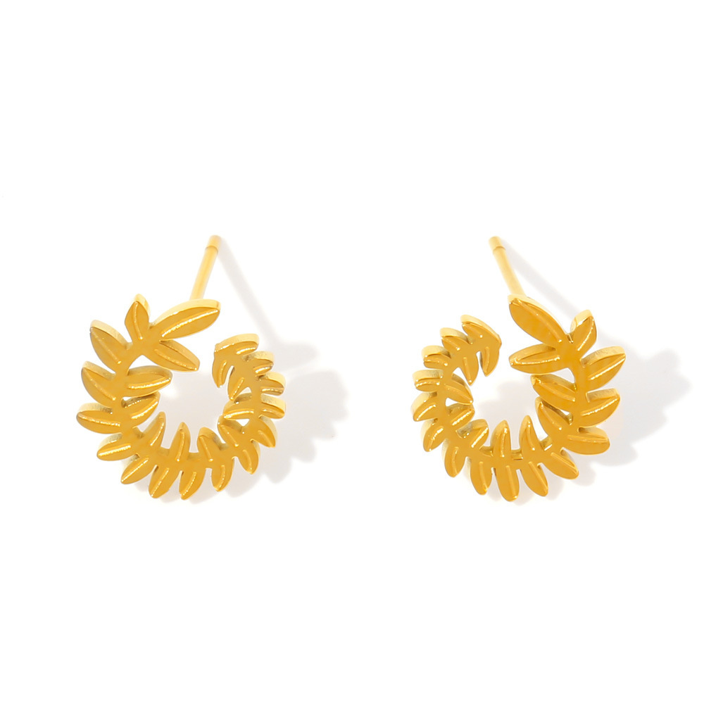 Oorbellen Gouden Studs Hartje Steentjes Blauw - Go Dutch Label Go Dutch Label Sieraden Webshop Oorbellen Gouden Studs Hartje Steentjes Blauw - Go Dutch Label Go Dutch Label Sieraden Webshop