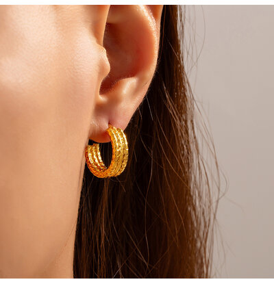 KAYA sieraden Open textured hoop earrings | Stainless Steel Gold